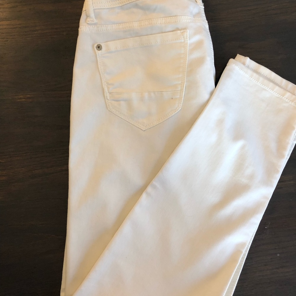 White pants - Picture 3 of 3